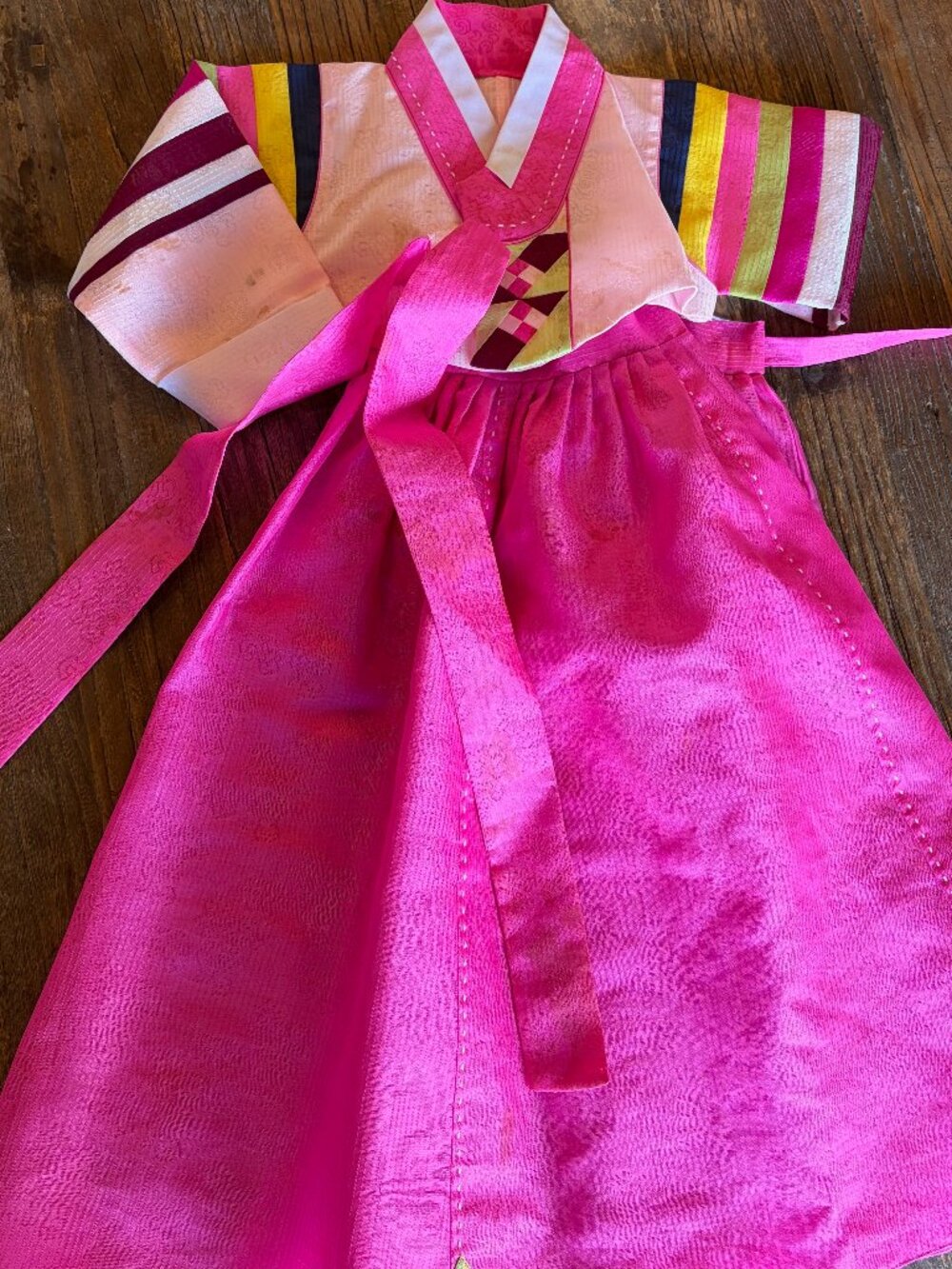 Girl's Traditional Dress (Hanbok)